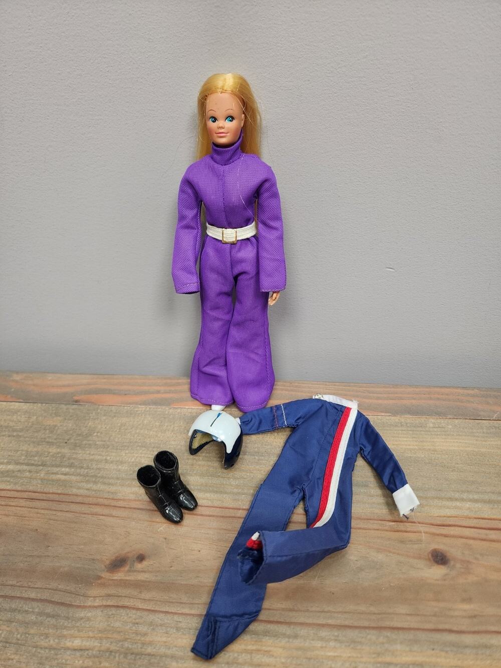 Vintage Mego Doll DINAH-MITE 1972 Two Outfits Posable Doll 8"